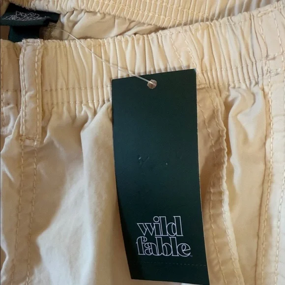 Wild Fable Cream Elastic Waist Cargo Pants NWT - Picture 3 of 14
